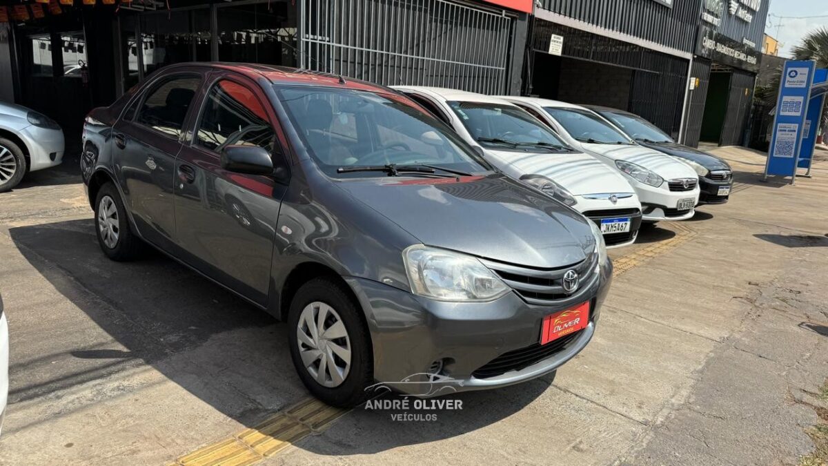 André Oliver - Veículos em Goiânia